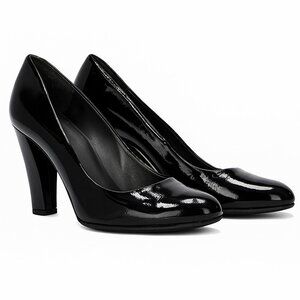 Stuart Weitzman Patent Leather Pumps CL77633 | Size 8 | GUC| Classic Elegance